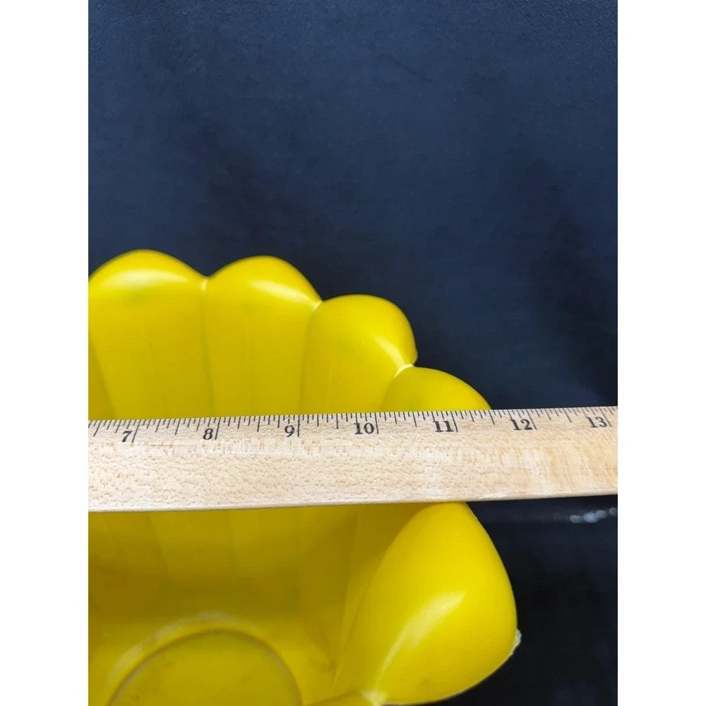 VTG Fesco Yellow Flower Daffodil Tulip Leaf Wastebasket Trash Can MCM 10.5